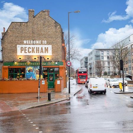 Lovely Studio In London With Patio Bagian luar foto
